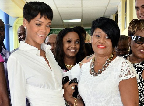 Monica Fenty - mãe de Rihanna