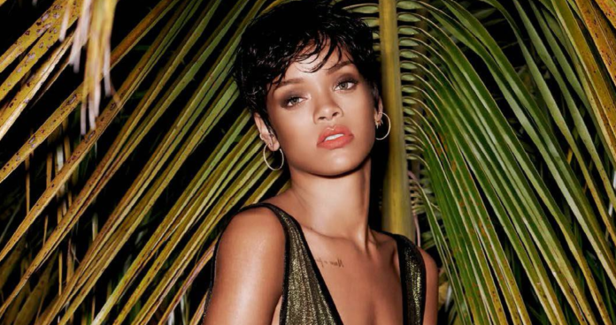 Rihanna em 2014 para a Vogue Brasil