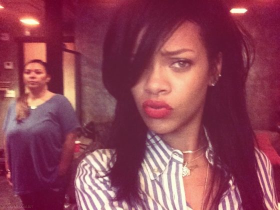 Selfies da Rihanna com Amigos e Familiares - 16