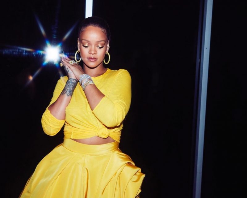 Rihanna no lançamento da Fenty Beauty